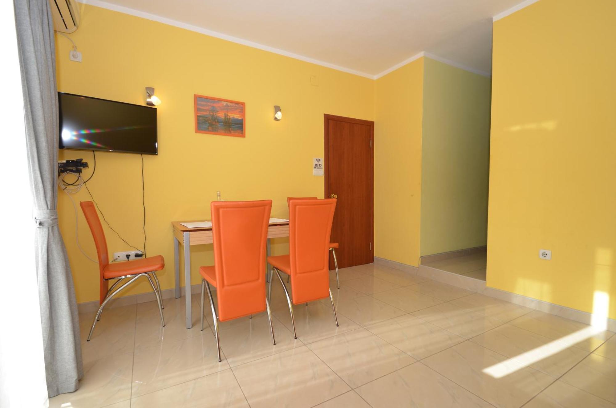 Apartments Dinko Zifra Тиват Стая снимка