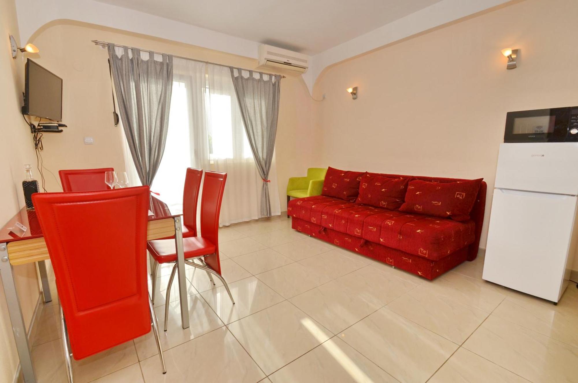 Apartments Dinko Zifra Тиват Стая снимка