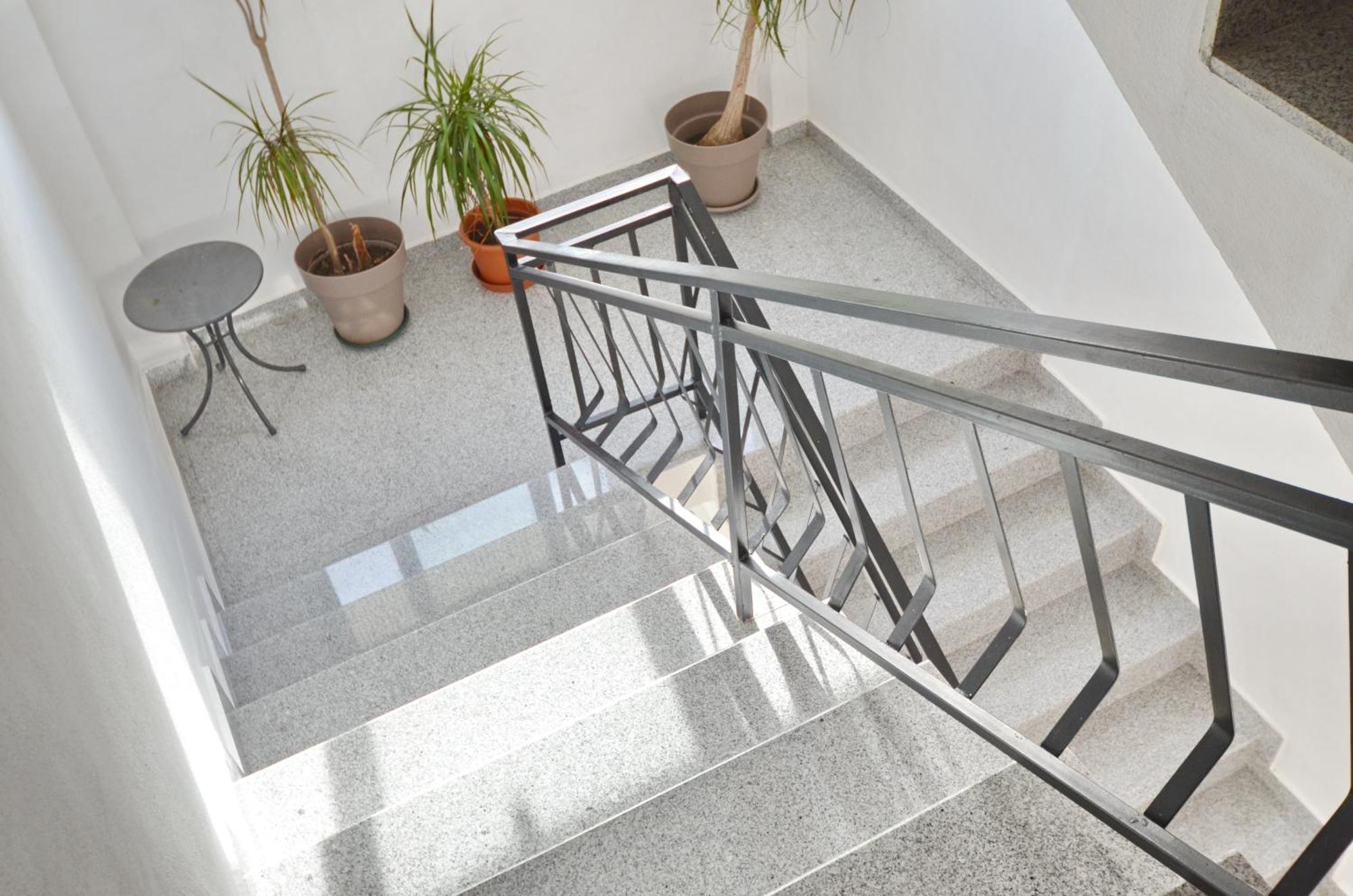 Apartments Dinko Zifra Тиват Екстериор снимка